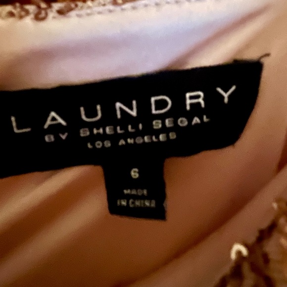 Laundry by Shelli Segal Cowl neck Gown Gold Size 6 - Picture 6 of 7